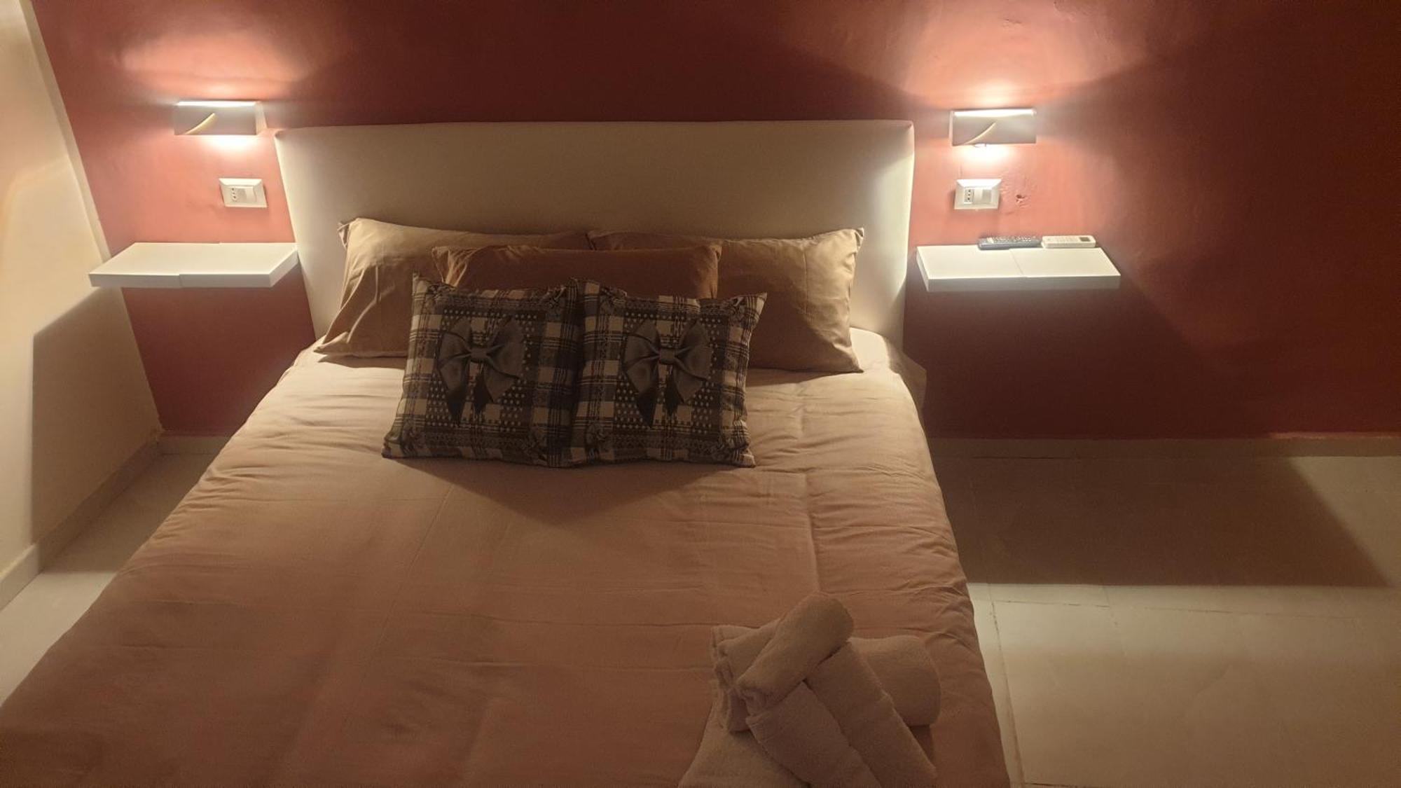 Fraleo Home Napoli Bagian luar foto