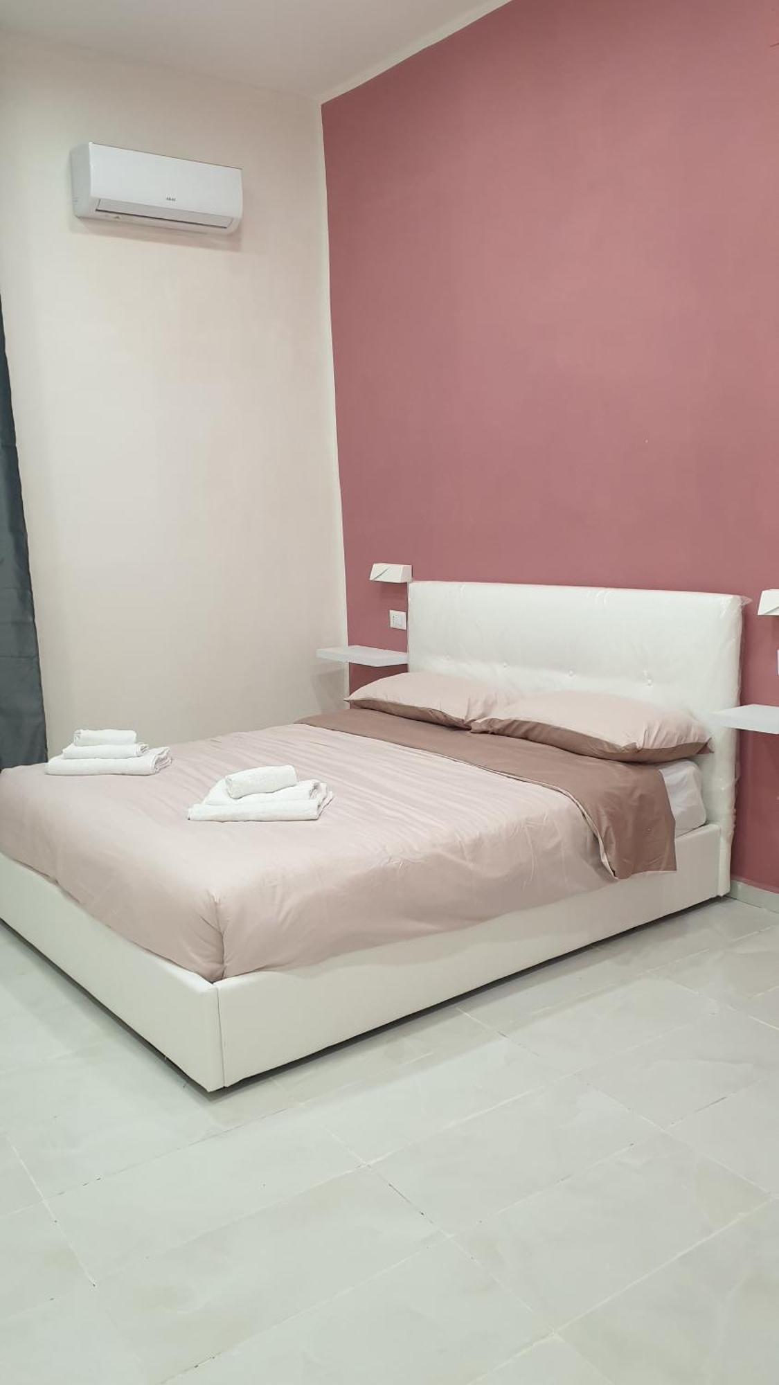 Fraleo Home Napoli Bagian luar foto